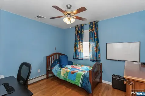 4 Lorelei Terrace Lodi NJ 07644