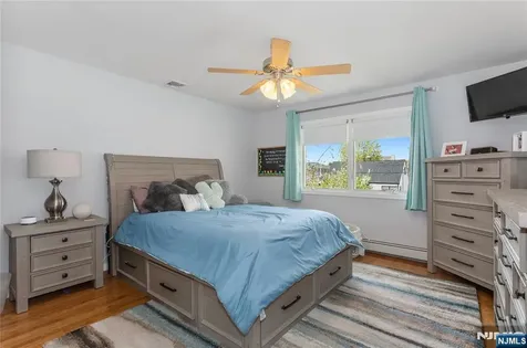 4 Lorelei Terrace Lodi NJ 07644