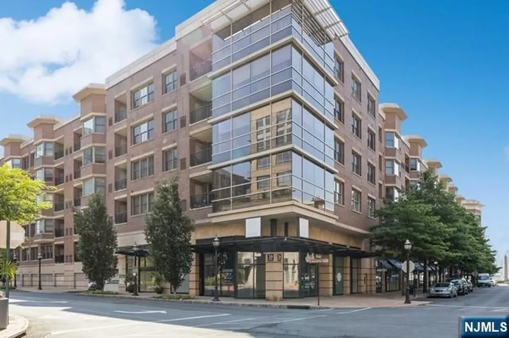 20 Ave At Port Imperial West New York NJ 07093