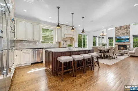 4 Holland Avenue Demarest NJ 07627