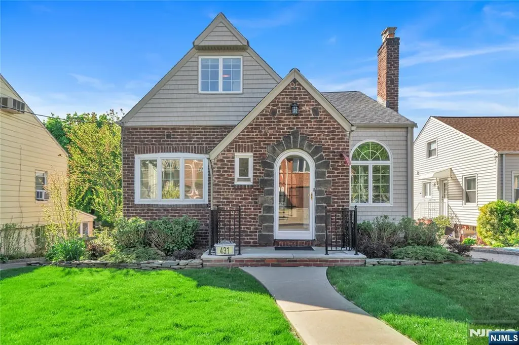 431 Van Renssalaer Court Ridgefield NJ 07657