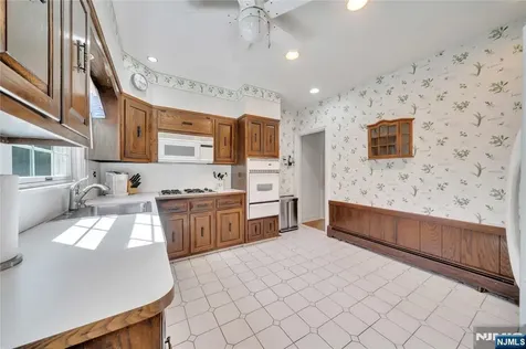 431 Van Renssalaer Court Ridgefield NJ 07657
