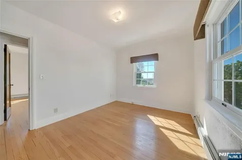 431 Van Renssalaer Court Ridgefield NJ 07657