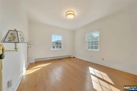 431 Van Renssalaer Court Ridgefield NJ 07657