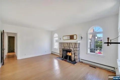 431 Van Renssalaer Court Ridgefield NJ 07657