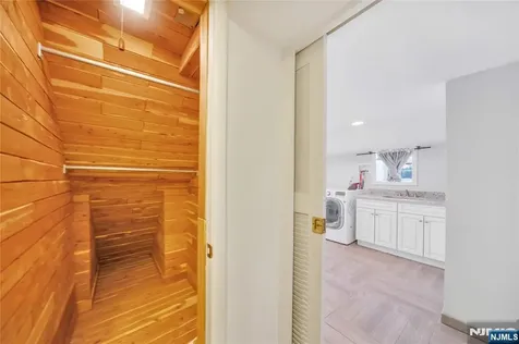 431 Van Renssalaer Court Ridgefield NJ 07657