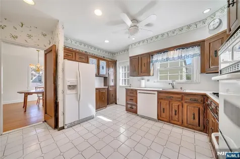 431 Van Renssalaer Court Ridgefield NJ 07657