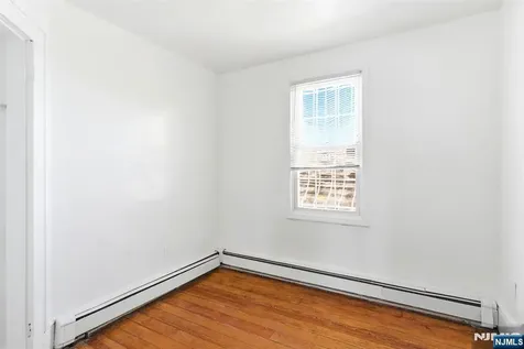 196 Sussex Avenue Newark NJ 07103