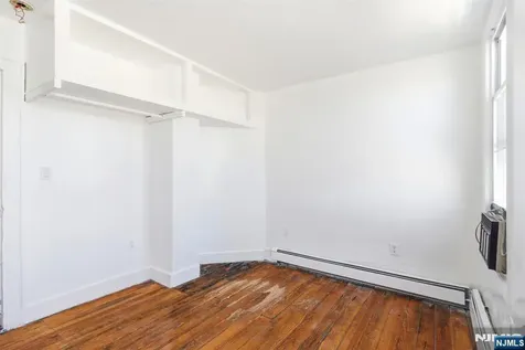 196 Sussex Avenue Newark NJ 07103