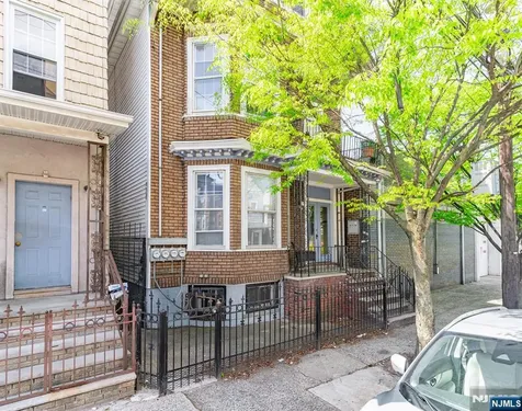 196 Sussex Avenue Newark NJ 07103