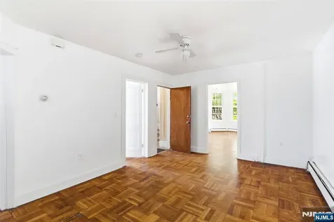 196 Sussex Avenue Newark NJ 07103