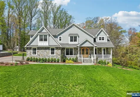 540 Helena Avenue Wyckoff NJ 07481
