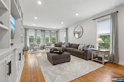 540 Helena Avenue Wyckoff NJ 07481