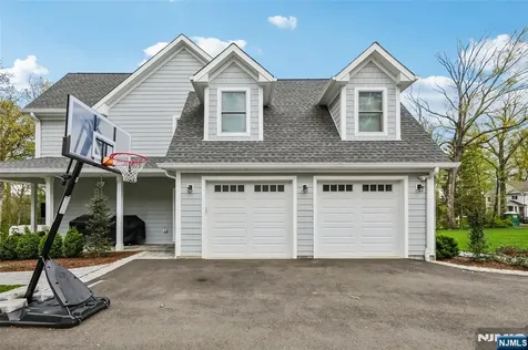 540 Helena Avenue Wyckoff NJ 07481