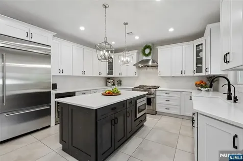 540 Helena Avenue Wyckoff NJ 07481