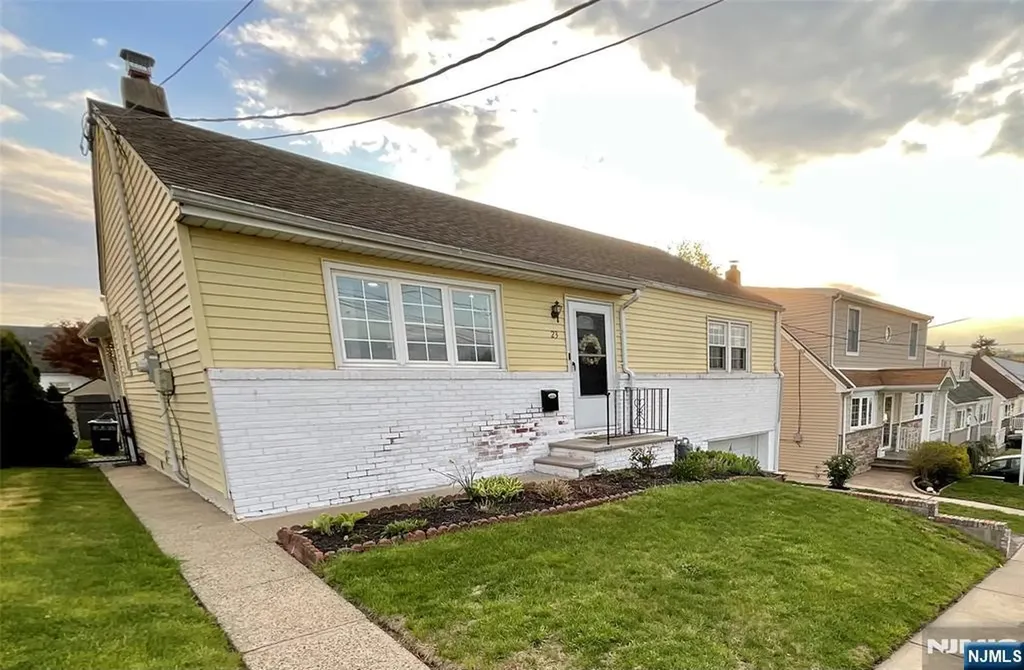 23 Veterans Place North Arlington NJ 07031