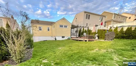 23 Veterans Place North Arlington NJ 07031