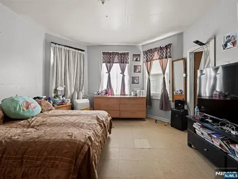 86 Pennington Street Paterson NJ 07501