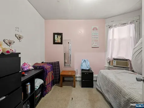 86 Pennington Street Paterson NJ 07501