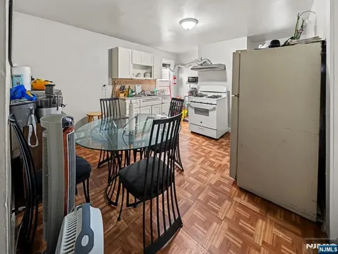 86 Pennington Street Paterson NJ 07501