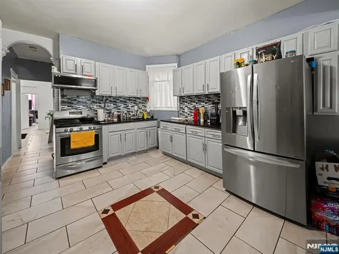 86 Pennington Street Paterson NJ 07501