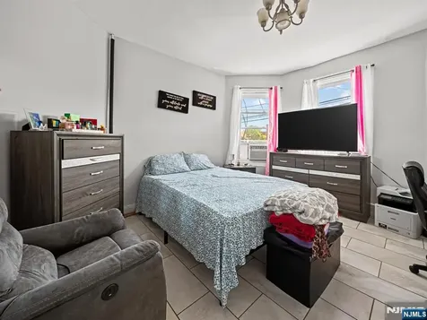 86 Pennington Street Paterson NJ 07501