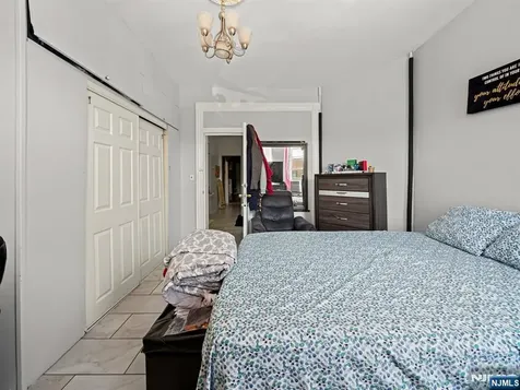 86 Pennington Street Paterson NJ 07501