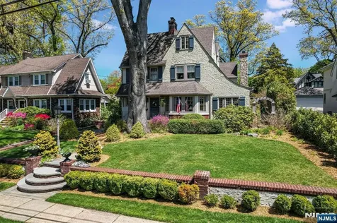 47 Van Allen Road Glen Rock NJ 07452