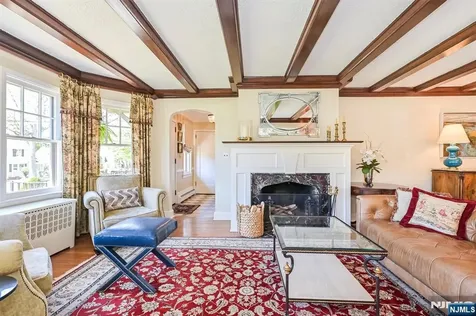 47 Van Allen Road Glen Rock NJ 07452