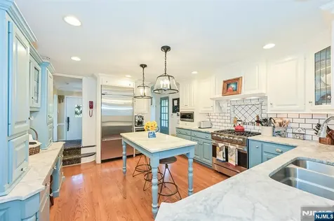 47 Van Allen Road Glen Rock NJ 07452