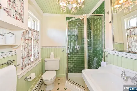 47 Van Allen Road Glen Rock NJ 07452