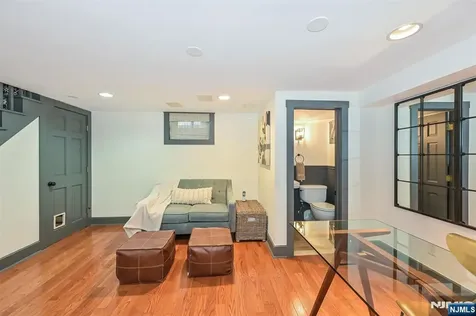 47 Van Allen Road Glen Rock NJ 07452
