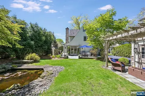 47 Van Allen Road Glen Rock NJ 07452