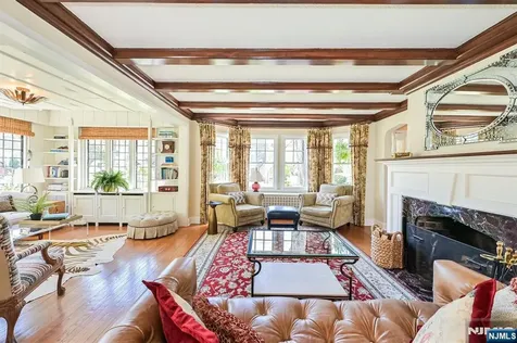 47 Van Allen Road Glen Rock NJ 07452
