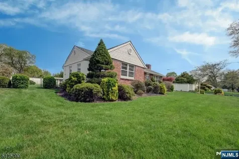 348 Boulevard Pequannock Township NJ 07444