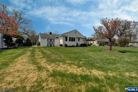348 Boulevard Pequannock Township NJ 07444