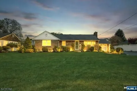 348 Boulevard Pequannock Township NJ 07444