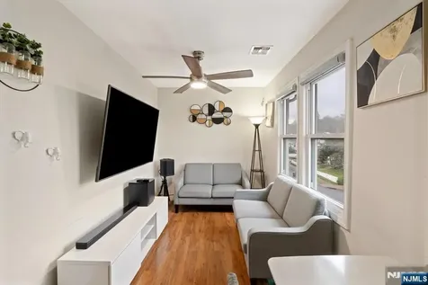 89 6th Street Clifton NJ 07011
