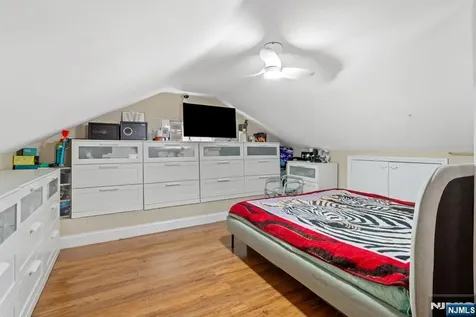 89 6th Street Clifton NJ 07011