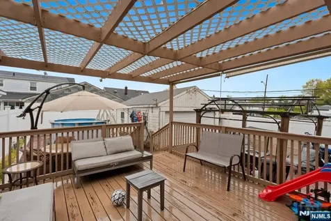 89 6th Street Clifton NJ 07011