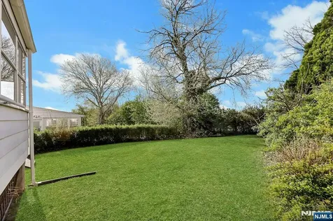 37 Noel Drive North Arlington NJ 07031