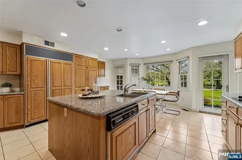 411 Wyckoff Avenue Wyckoff NJ 07481
