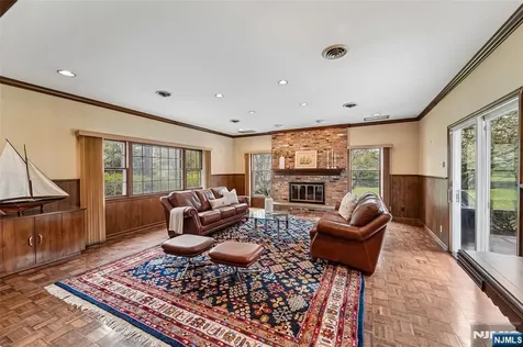 411 Wyckoff Avenue Wyckoff NJ 07481