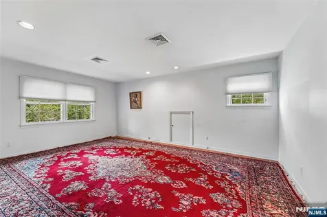 411 Wyckoff Avenue Wyckoff NJ 07481