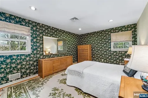 411 Wyckoff Avenue Wyckoff NJ 07481