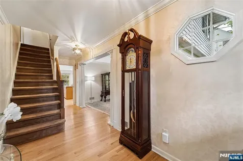 411 Wyckoff Avenue Wyckoff NJ 07481