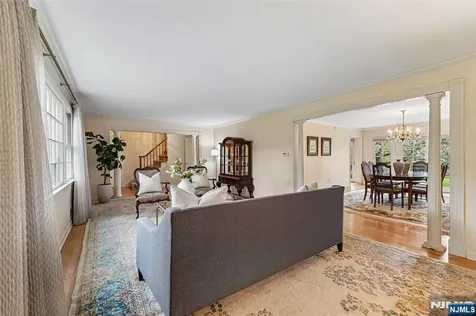 411 Wyckoff Avenue Wyckoff NJ 07481