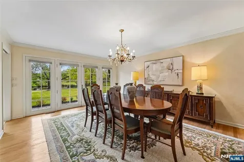 411 Wyckoff Avenue Wyckoff NJ 07481