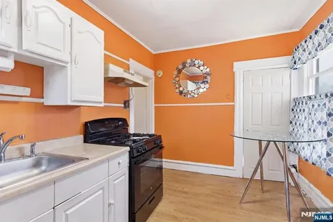 90 Renner Avenue Newark NJ 07112
