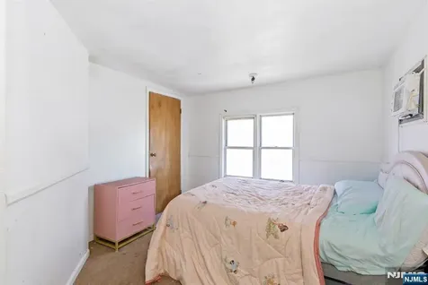 90 Renner Avenue Newark NJ 07112